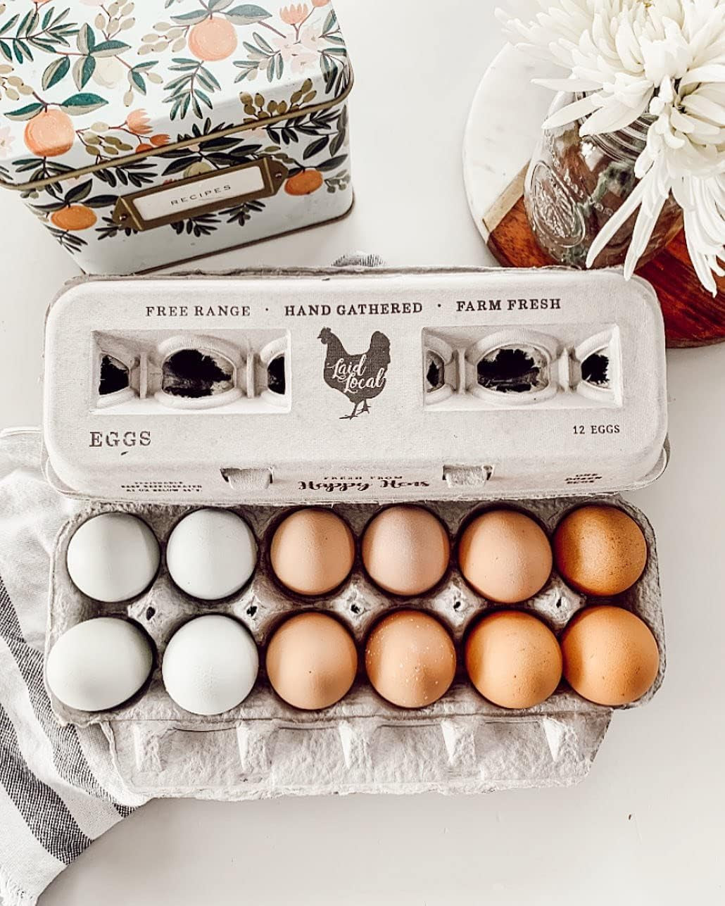 Vintage Printed Egg Cartons -  90 or 250 Carton Value Pack - Securely Holds One Dozen Small to XL Chicken Eggs